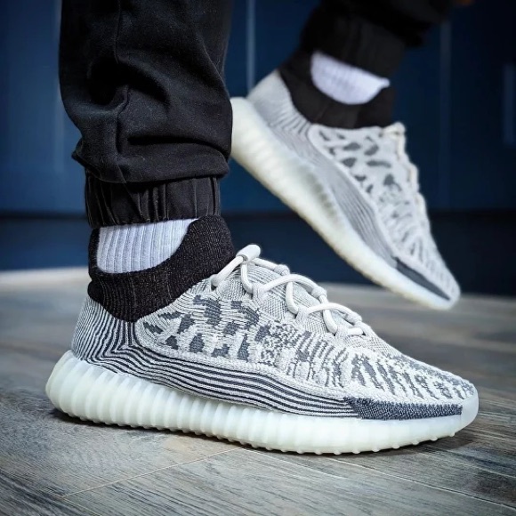 adidas Yeezy 350 V2 CMPCT “Slate Panda” - Picture 1 of 6